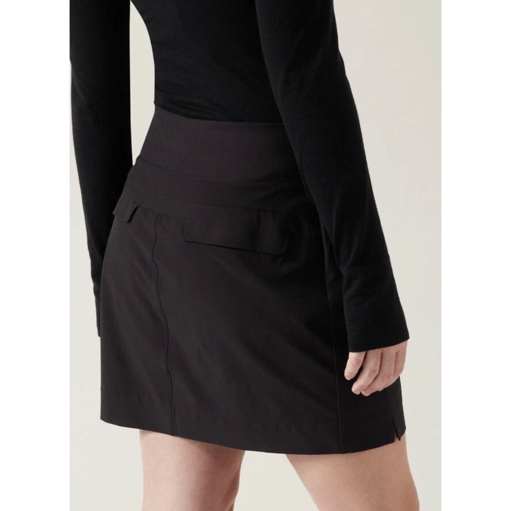 Athleta Black Soho Active Skort Zipper Pockets Built-in Shorts Sz 6 Skirt Golf